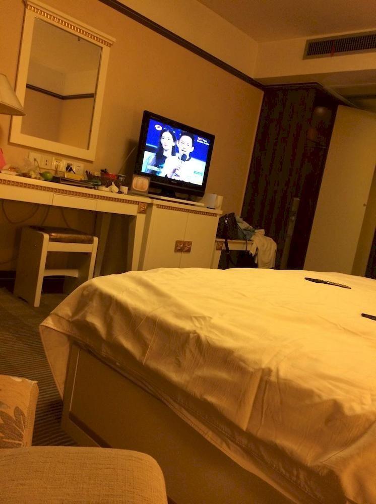 Yantai Asia Hotel מראה חיצוני תמונה