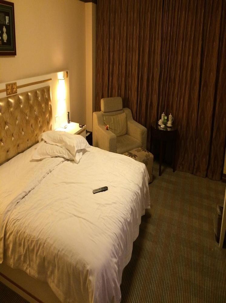 Yantai Asia Hotel מראה חיצוני תמונה