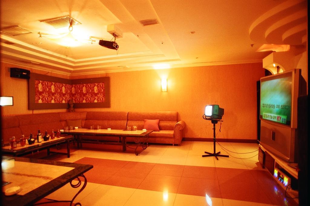 Yantai Asia Hotel מראה חיצוני תמונה